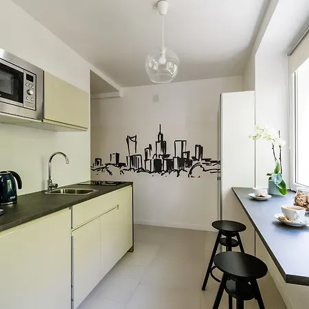 Station Apartment